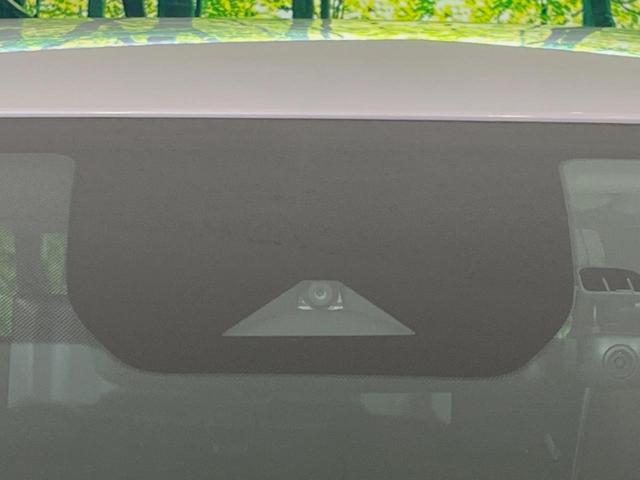 オーラ Ｇ　純正９型ナビ　全周囲カメラ　ＢＯＳＥサウンド　プロパイロット　衝突被害軽減システム　レーダークルーズ　禁煙車　シートヒーター　コーナーセンサ　ＬＥＤヘッド　ＥＴＣ２．０　純正１７インチアルミ　ドラレコ（5枚目）