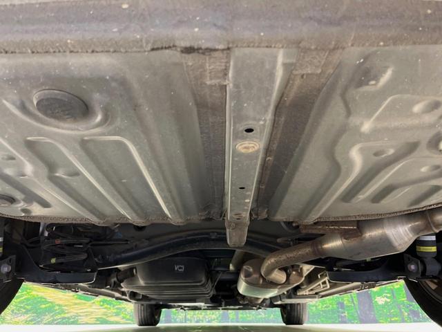 ヴォクシー S-Z 純正10型ナビ 後席モニター バックカメラ 両側電動ドア 衝突被害軽減装置 禁煙車 レーダークルーズ パワーバックドア ビルトインETC オートハイビーム シートヒーター デュアルオートエアコン(20枚目)