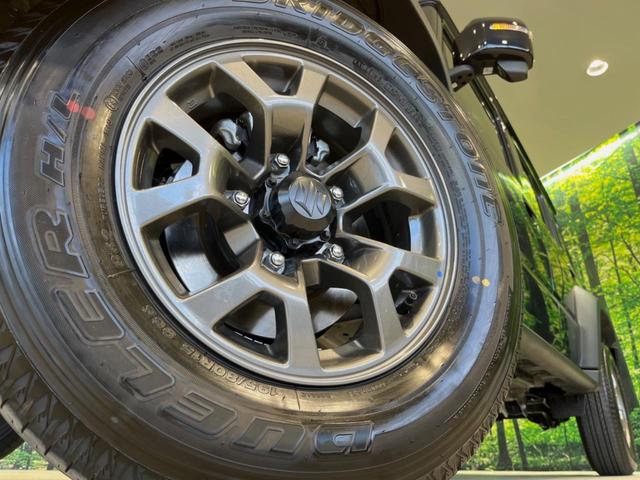 ジムニーノマド ＦＣ　登録済未使用車　衝突被害軽減システム　レーダークルーズ　スマートキー　ＬＥＤヘッド　純正１５インチアルミ　オートハイビーム　車線逸脱警報　オートライト　オートエアコン　シートヒーター　フォグライト（12枚目）