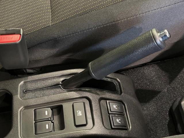 ジムニーノマド ＦＣ　登録済未使用車　衝突被害軽減システム　レーダークルーズ　スマートキー　ＬＥＤヘッド　純正１５インチアルミ　オートハイビーム　車線逸脱警報　オートライト　オートエアコン　シートヒーター　フォグライト（23枚目）