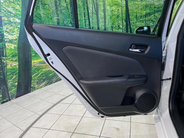 プリウス Ｓ　メモリーナビ　バックカメラ　衝突被害軽減システム　レーダークルーズ　禁煙車　スマートキー　ＬＥＤヘッド　ＥＴＣ　純正１５インチアルミ　オートハイビーム　車線逸脱警報　オートライト　ドラレコ（46枚目）
