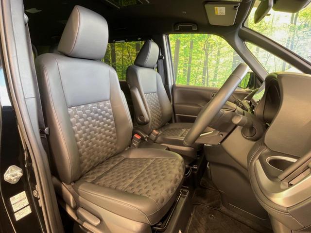 ヴォクシー S-Z モデリスタエアロ 13.2型後席モニター 純正10.5型ナビ 全周囲カメラ 3眼LEDヘッドライト 両側電動スライドドア 禁煙車 ETC2.0 シートヒーター ステアリングヒーター フルセグ(8枚目)