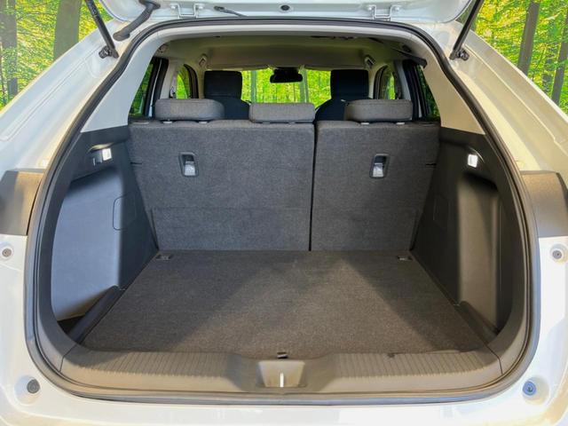 ヴェゼル ｅ：ＨＥＶ　Ｘ　純正９型ナビ　バックカメラ　衝突被害軽減システム　レーダークルーズ　コーナーセンサー　スマートキー　ＬＥＤヘッド　ＥＴＣ２．０　オートハイビーム　車線逸脱警報　オートライト　オートエアコン（10枚目）