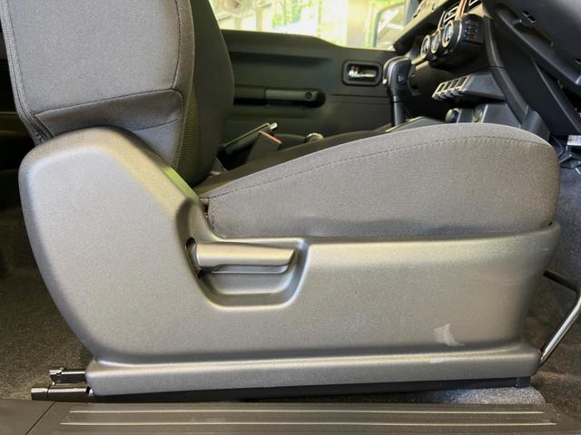 ジムニー XC 届出済未使用車 衝突被害軽減システム レーダークルーズ コーナーセンサー スマートキー LEDヘッド フォグライト 純正16インチアルミ オートハイビーム 車線逸脱警報 オートライト オートエアコン(35枚目)