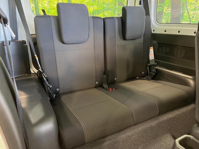 ジムニー XC 届出済未使用車 衝突被害軽減システム クルコン スマートキー LEDヘッド フォグライト シートヒーター 純正16インチアルミ オートハイビーム オートライト オートエアコン(9枚目)