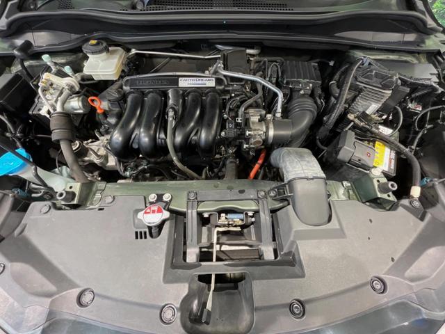 ヴェゼル ハイブリッドＺ　純正ＳＤナビ　バックカメラ　衝突被害軽減システム　禁煙車　ハーフレザーシート　シートヒーター　ドラレコ　スマートキー　ＬＥＤヘッド　ルーフレール　ＥＴＣ　クルコン　オートライト　オートエアコン（18枚目）