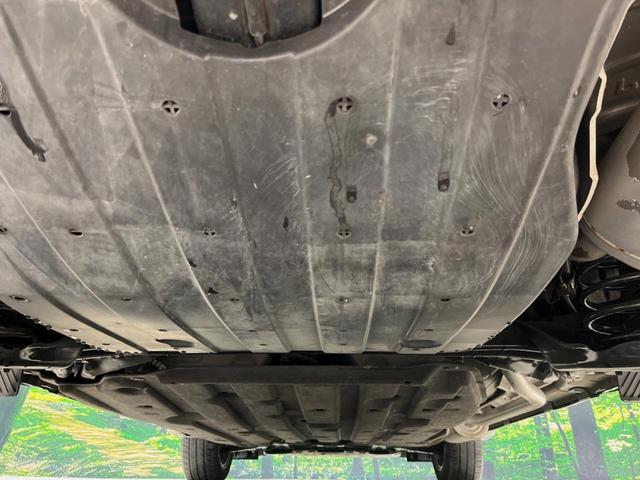 ヴェゼル ハイブリッドＺ　純正ＳＤナビ　バックカメラ　衝突被害軽減システム　禁煙車　ハーフレザーシート　シートヒーター　ドラレコ　スマートキー　ＬＥＤヘッド　ルーフレール　ＥＴＣ　クルコン　オートライト　オートエアコン（19枚目）