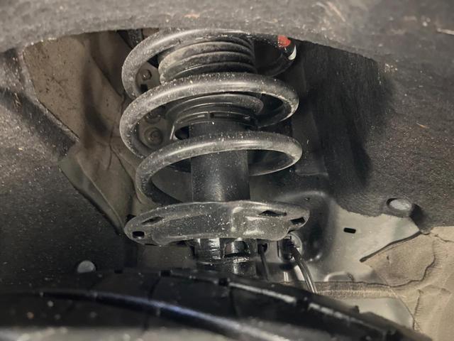 ヴェゼル ハイブリッドＺ　純正ＳＤナビ　バックカメラ　衝突被害軽減システム　禁煙車　ハーフレザーシート　シートヒーター　ドラレコ　スマートキー　ＬＥＤヘッド　ルーフレール　ＥＴＣ　クルコン　オートライト　オートエアコン（21枚目）