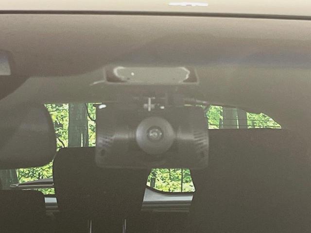 ヴェゼル ハイブリッドＺ　純正ＳＤナビ　バックカメラ　衝突被害軽減システム　禁煙車　ハーフレザーシート　シートヒーター　ドラレコ　スマートキー　ＬＥＤヘッド　ルーフレール　ＥＴＣ　クルコン　オートライト　オートエアコン（29枚目）