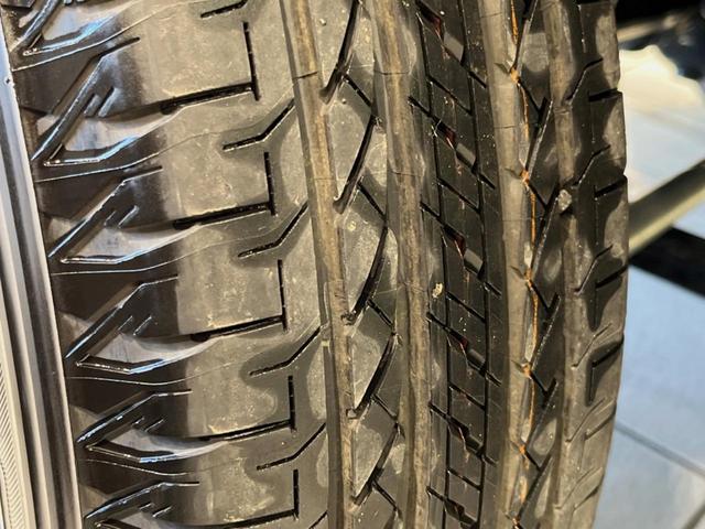 ジムニーノマド FC 登録済未使用車 衝突被害軽減システム レーダークルーズ スマートキー LEDヘッド フォグライト シートヒーター 純正15インチアルミ オートハイビーム 車線逸脱警報 オートライト オートエアコン(50枚目)