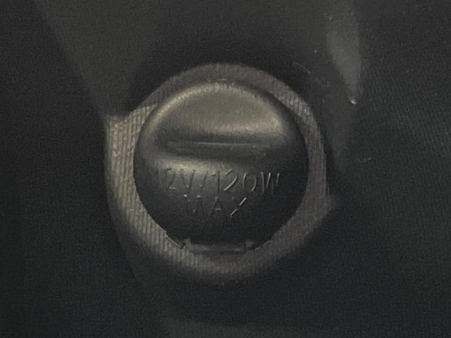 アクア Gブラックソフトレザーセレクション SDナビ バックカメラ 衝突被害軽減システム 禁煙車 スマートキー LEDヘッド フォグライト ETC オートライト オートエアコン CD/DVD再生 フルセグ 電動格納ミラー 15インチアルミ(32枚目)