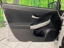 Ｓ　純正ＳＤナビ　バックカメラ　禁煙車　スマートキー　ＨＩＤヘッド　ビルトインＥＴＣ　オートライト　オートエアコン　純正１５インチアルミ　ＣＤ　ＤＶＤ再生　地デジ（30枚目）