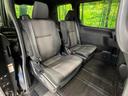 後部座席も気になるようなキズ・汚れやへたり等、大きなダメージはなく、良好な状態です。