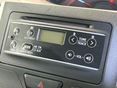 お好きな音楽を車内でお楽しみいただけます♪スピーカー交換・ウーハー追加などの音質向上や、最新ナビ・後席モニター等の取り付けも是非ご相談ください！ 3