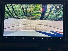 【バックカメラ】駐車時に後方がリアルタイム映像で確認できます。大型商業施設や立体駐車場での駐車時や、夜間のバック時に大活躍！運転スキルに関わらず、今や必須となった装備のひとつです！ 4