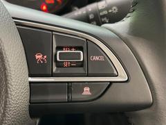 �ڥ����ץƥ��֥��롼������ȥ�����۹�®ƻϩ�Ǥ�Ĺ��Υ���Ԥ��ڤˡ�����ư��®�٤��ݤĥ��롼������ȥ����뤬�����ͷڸ������ƥ��Ϣ�Ȥ��������μ�ξ���Τ��Ƽִ֤��ݤĤ褦��®��Ĵ�ᤷ�Ƥ���ޤ����� 4