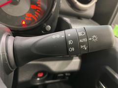 �ڥ����ȥ饤�ȡۼ�������뤵�˱����Ƽ�ư�ǥإåɥ饤�Ȥ��������������Ǥ��뵡ǽ�Ǥ����饤�Ȥ��դ�˺�졦�ä�˺��ʤɤ�̵���ʤꡢ��������ͼ�������Ԥ�¿����ȥ�ͥ��̲���������Ǥ��͢� 6