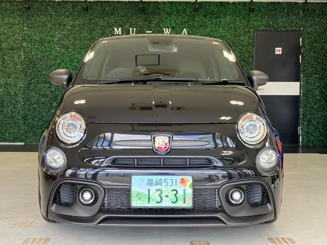 アバルト695セッタンタチンクエアニヴェルサーリオ 75周年記念車 右ハンドル 250台限定車 5MT ブレンボ ターボ(9枚目)