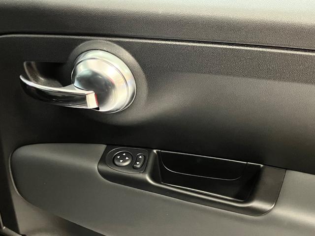 アバルト695セッタンタチンクエアニヴェルサーリオ 75周年記念車 右ハンドル 250台限定車 5MT ブレンボ ターボ(24枚目)