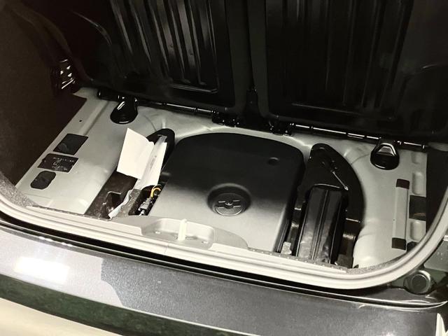 アバルト695セッタンタチンクエアニヴェルサーリオ 75周年記念車 右ハンドル 250台限定車 5MT ブレンボ ターボ(40枚目)