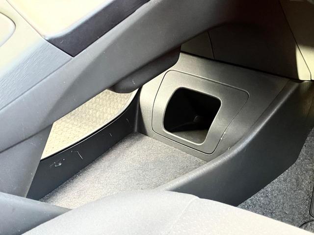 プリウス Gツーリングセレクション 純正ナビTV Bluetooth ETC クルーズコントロール キーレス(19枚目)