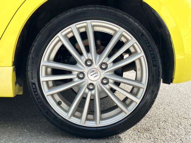 スイフトスポーツ ベースグレード　バンパー塗装中　ローダウン取付　ディスプレイオーディオ取付（10枚目）