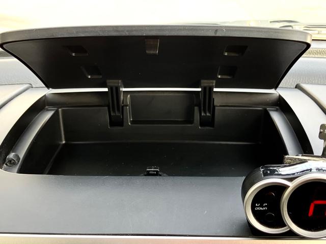 スイフトスポーツ ベースグレード　バンパー塗装中　ローダウン取付　ディスプレイオーディオ取付（32枚目）