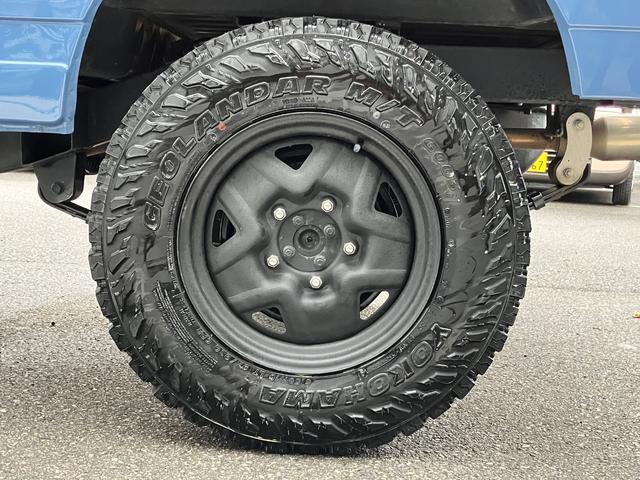 ジムニー ランドベンチャー　全塗装　ＪＡ１１最終５型　リフトアップ　社外足廻り／ウッドステアリング／バンパー（14枚目）