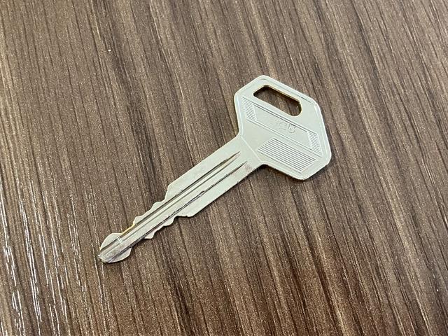 ジムニー ランドベンチャー　全塗装　ＪＡ１１最終５型　リフトアップ　社外足廻り／ウッドステアリング／バンパー（45枚目）