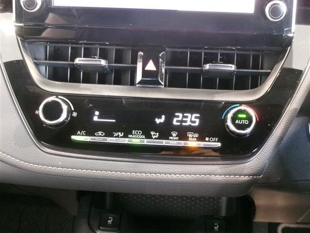 オートエアコンで快適な室内です。