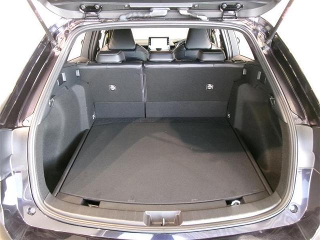 広々としたラゲージスペースを備えています。大きなものや長さのある荷物もしっかりと積み込めます。