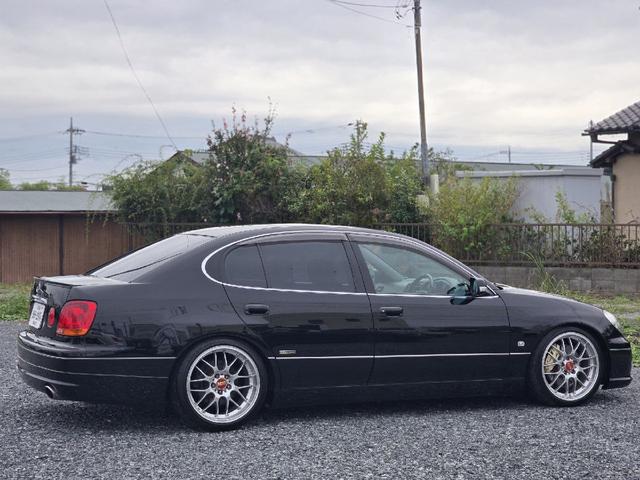 アリスト V300ベルテックスエディション /TOM’Sマフラー/TOM’SECU/TOM’Sバンパー/車高調/BBS19インチアルミホイール/F・Rタワーバー/260kmメーター/Fブレーキ80スープラ流用/運転席RECAROシート(3枚目)