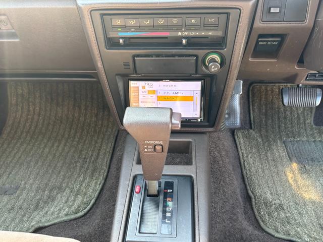 マークIIワゴン LG /ナビ・TV/ローダウン/社外アルミホイール/ナルディステアリング(10枚目)