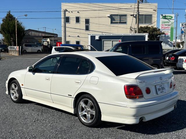 アリスト Ｖ３００ベルテックスエディション　／ノーマル／サンルーフ／黒革シート／社外ナビ（4枚目）