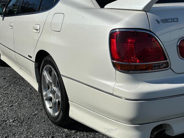 アリスト Ｖ３００ベルテックスエディション　／ノーマル／サンルーフ／黒革シート／社外ナビ（47枚目）