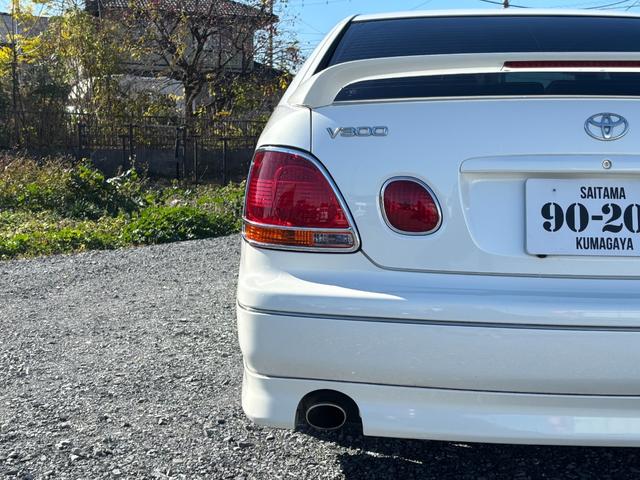 アリスト Ｖ３００ベルテックスエディション　／ノーマル／サンルーフ／黒革シート／社外ナビ（57枚目）