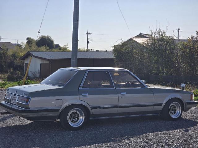 クレスタ スーパールーセントターボ　／型式ＭＸ６１／Ｍ－ＴＥＵｔｕｒｂｏエンジン／純正ツ－トン／ナルディステアリング／スターシャークホイール（3枚目）