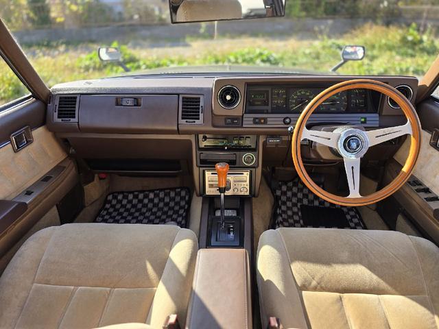 クレスタ スーパールーセントターボ　／型式ＭＸ６１／Ｍ－ＴＥＵｔｕｒｂｏエンジン／純正ツ－トン／ナルディステアリング／スターシャークホイール（5枚目）