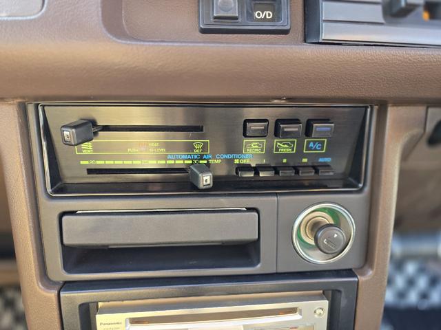 クレスタ スーパールーセントターボ　／型式ＭＸ６１／Ｍ－ＴＥＵｔｕｒｂｏエンジン／純正ツ－トン／ナルディステアリング／スターシャークホイール（11枚目）