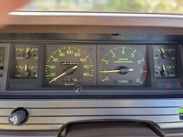 クレスタ スーパールーセントターボ　／型式ＭＸ６１／Ｍ－ＴＥＵｔｕｒｂｏエンジン／純正ツ－トン／ナルディステアリング／スターシャークホイール（12枚目）