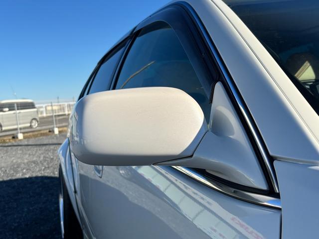 アリスト Ｖ３００　／サンルーフ／前席ＲＥＣＡＲＯシート・後席本革シート／トラストタービン／トラストインタークーラー／オイルクーラー／ＳＡＲＤキャタライザー／トムスマフラー／８０スープラキャリパー／カスタム多（74枚目）