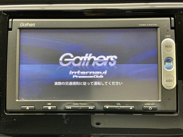 純正メモリーインターナビ付きです!CD・DVD再生、ワンセグTV視聴、Bluetooth接続可能です!