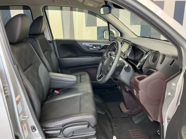 車内は徹底的にクリーニングされているので、快適にお乗りいただけます。