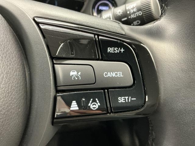 ヴェゼル e:HEVX・HuNTパッケージ ホンダ認定中古車 デモカー 純正ドラレコ 盗難防止システム 地デジフルセグ サイドエアバッグ Bカメラ クリアランスソナー 横滑り防止機能 スマートキー オートライト ETC車載器 エアコン キーレス(10枚目)