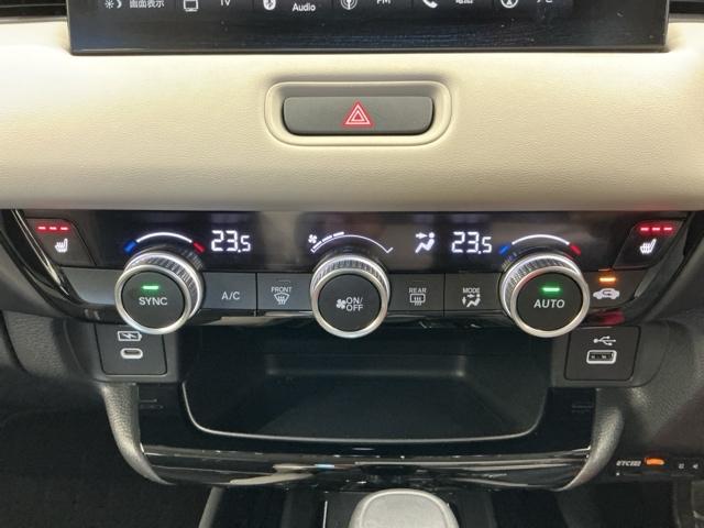 ヴェゼル e:HEVZ・PLaYパッケージ ホンダ認定中古車 デモカー 純正ドラレコ オートクルーズコントロール アイドリングストップ LEDヘッド USB 電動テールゲート 衝突被害軽減システム リヤカメラ フルセグテレビ 横滑り防止装置(13枚目)