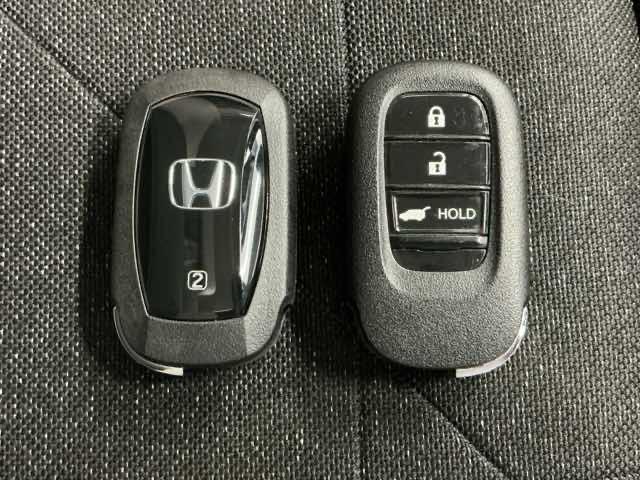 ヴェゼル e:HEVZ・PLaYパッケージ ホンダ認定中古車 デモカー 純正ドラレコ オートクルーズコントロール アイドリングストップ LEDヘッド USB 電動テールゲート 衝突被害軽減システム リヤカメラ フルセグテレビ 横滑り防止装置(18枚目)