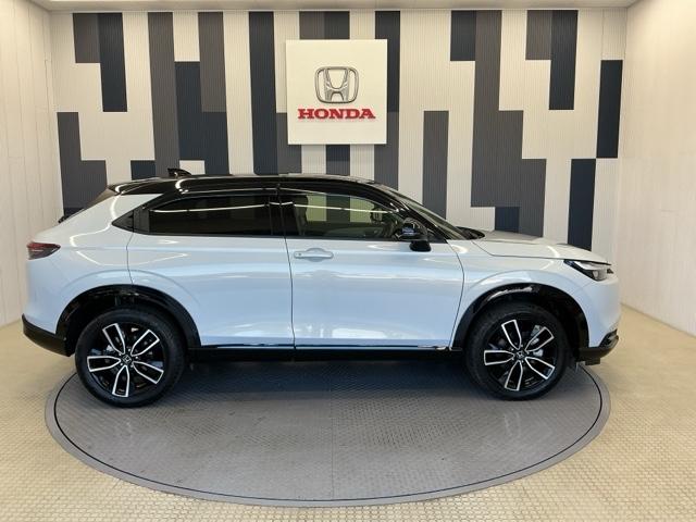 ヴェゼル e:HEVZ・PLaYパッケージ ホンダ認定中古車 デモカー 純正ドラレコ オートクルーズコントロール アイドリングストップ LEDヘッド USB 電動テールゲート 衝突被害軽減システム リヤカメラ フルセグテレビ 横滑り防止装置(26枚目)