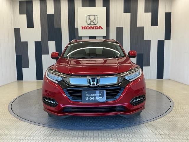 ヴェゼル ハイブリッドＺ・ホンダセンシング　ホンダ認定中古車　純正ドラレコ前後　レーダーサポート　Ｗエアコン　１オーナ－　ＤＶＤ再生機能　整備記録簿　横滑り防止システム　バックアイカメラ　盗難防止装置　フルセ　シートヒーター付　スマ－トキ－（25枚目）