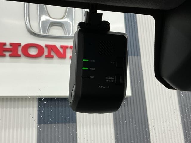 Ｎ－ＶＡＮ Ｌ　ホンダ認定中古車　デモカー　純正ドラレコ　横滑防止装置　ＣＭＢＳ　セキュリティ　前席ＰＷ　ナビＴＶ　ＡＢＳ　地デジ　アイドリングＳＴＯＰ　キーレスリモコン　ＥＴＣ付き　リアカメラ　エアバック　パワステ（6枚目）