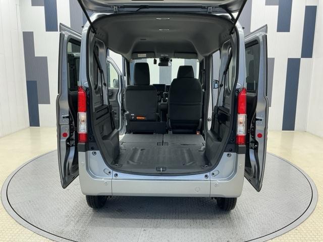 Ｎ－ＶＡＮ Ｌ　ホンダ認定中古車　デモカー　純正ドラレコ　横滑防止装置　ＣＭＢＳ　セキュリティ　前席ＰＷ　ナビＴＶ　ＡＢＳ　地デジ　アイドリングＳＴＯＰ　キーレスリモコン　ＥＴＣ付き　リアカメラ　エアバック　パワステ（21枚目）
